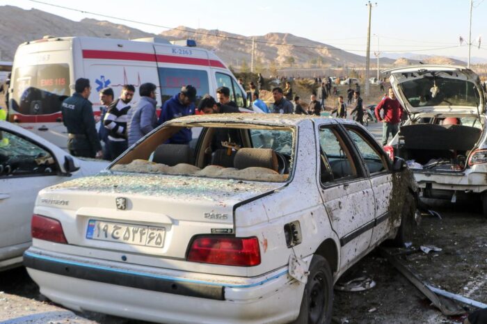 Al menos 95 muertos en Iran tras explosiones durante conmemoracion de general que fue asesinado