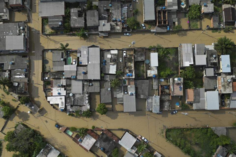 Al menos 11 muertos en Rio de Janeiro tras lluvias torrenciales : Noticias de